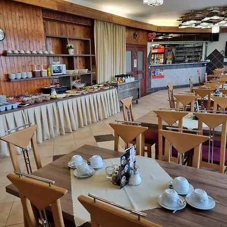 Отель Juniorhotel Roxana *